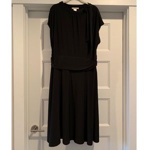 Black short sleeve dress